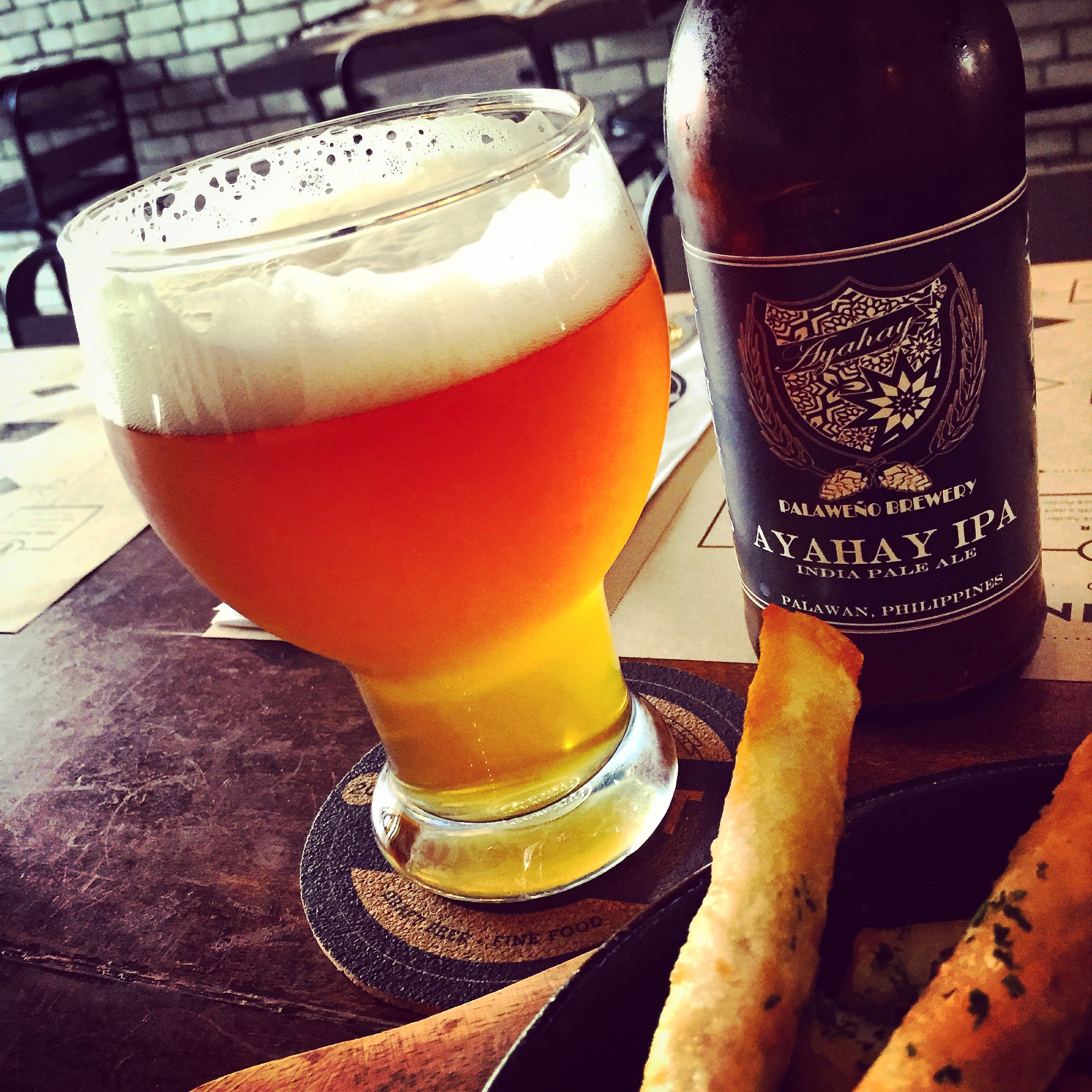 Palaweno Brewery Ayahay IPA at the Perfect Pint in Manila, photographed for Craft Beer Asia in 2015